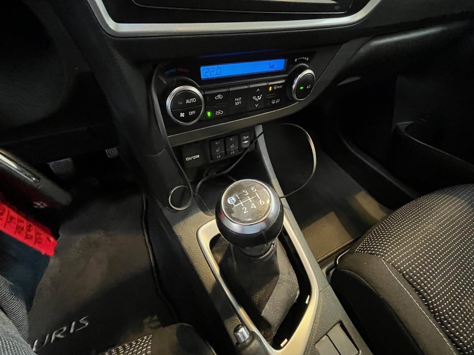 Toyota Auris 1,6 T2+ Touring Sports 5d