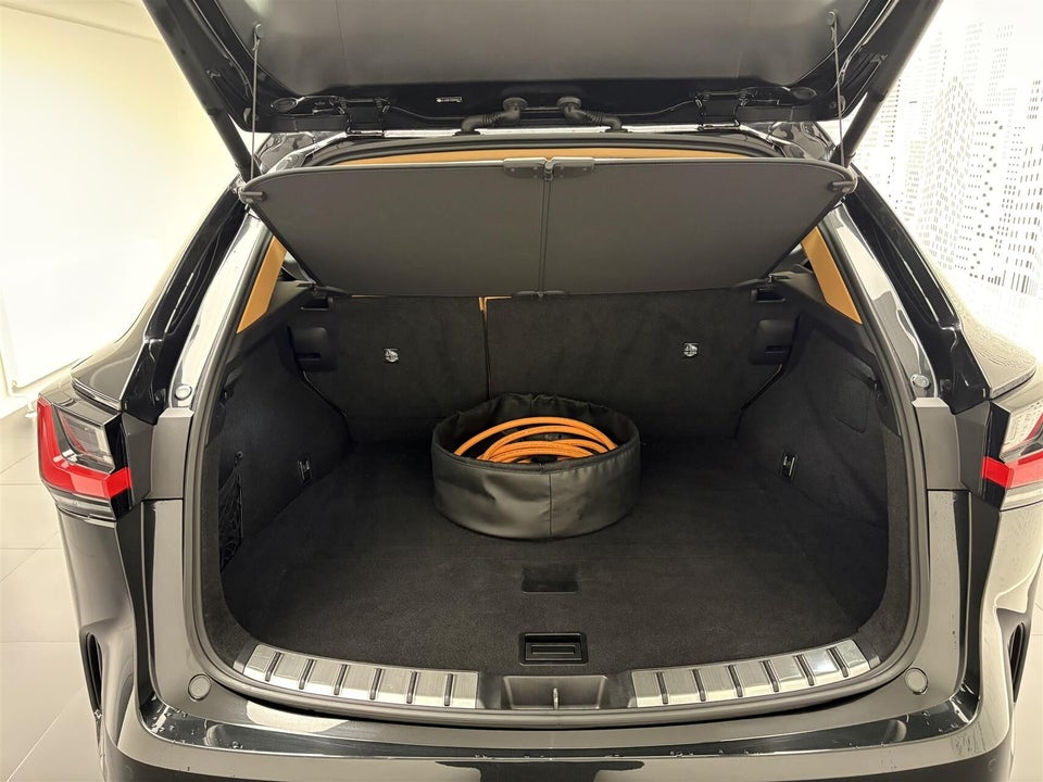 Lexus NX450h+ 2,5 Business+ aut. AWD 5d