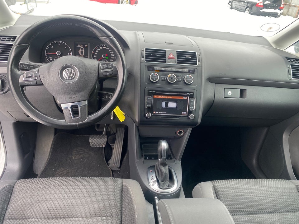 VW Touran 1,6 TDi 105 Comfortline DSG BMT 7prs 5d