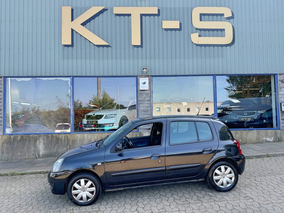 Renault Clio II 1,2 8V Storia 5d