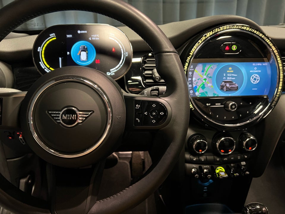 MINI Cooper SE Edition Premium Plus 3d