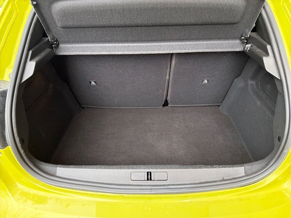 Peugeot e-208 54 GT 5d