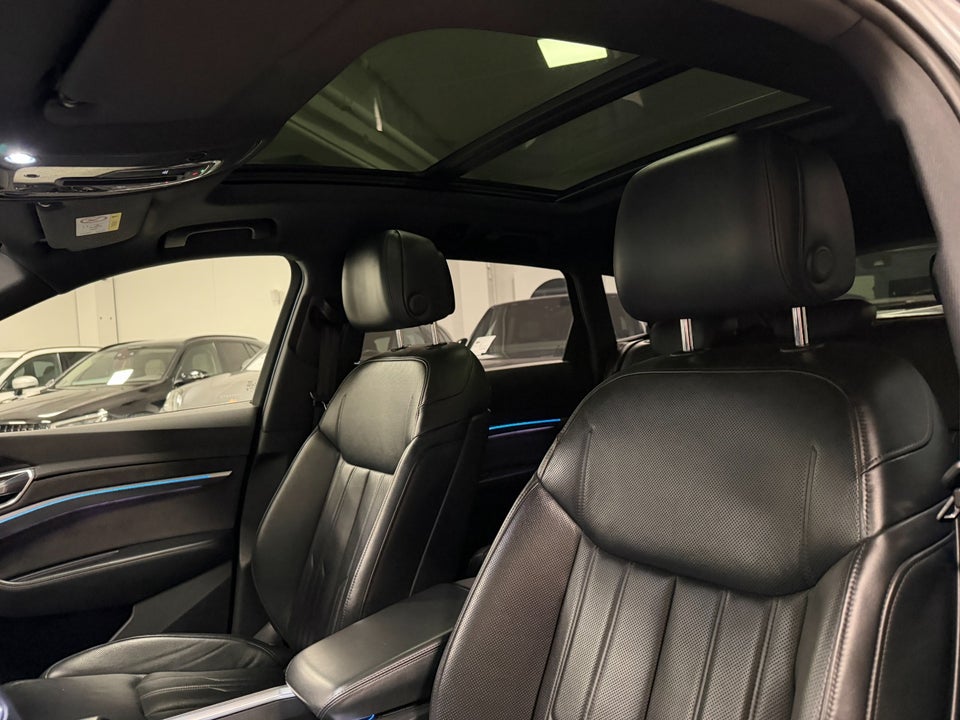 Audi e-tron 55 S-line quattro 5d