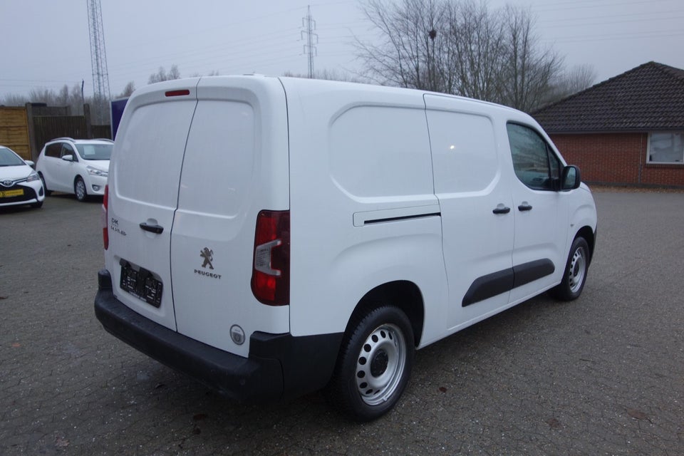 Peugeot Partner 1,5 BlueHDi 100 L2V2 Plus Van