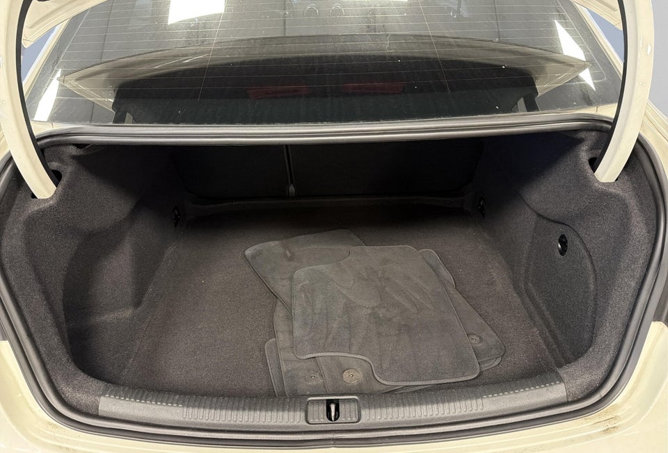 Audi A3 1,6 TDi 110 Ambition 4d