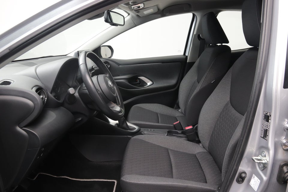 Toyota Yaris 1,5 Active Tech+ 5d