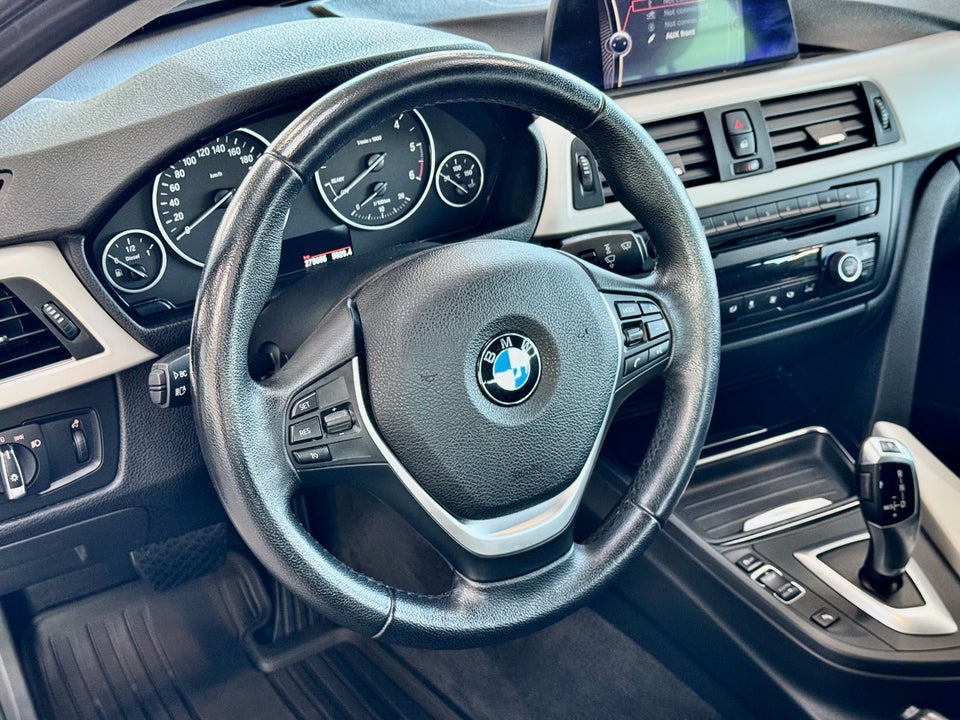 BMW 320d 2,0 Touring aut. 5d