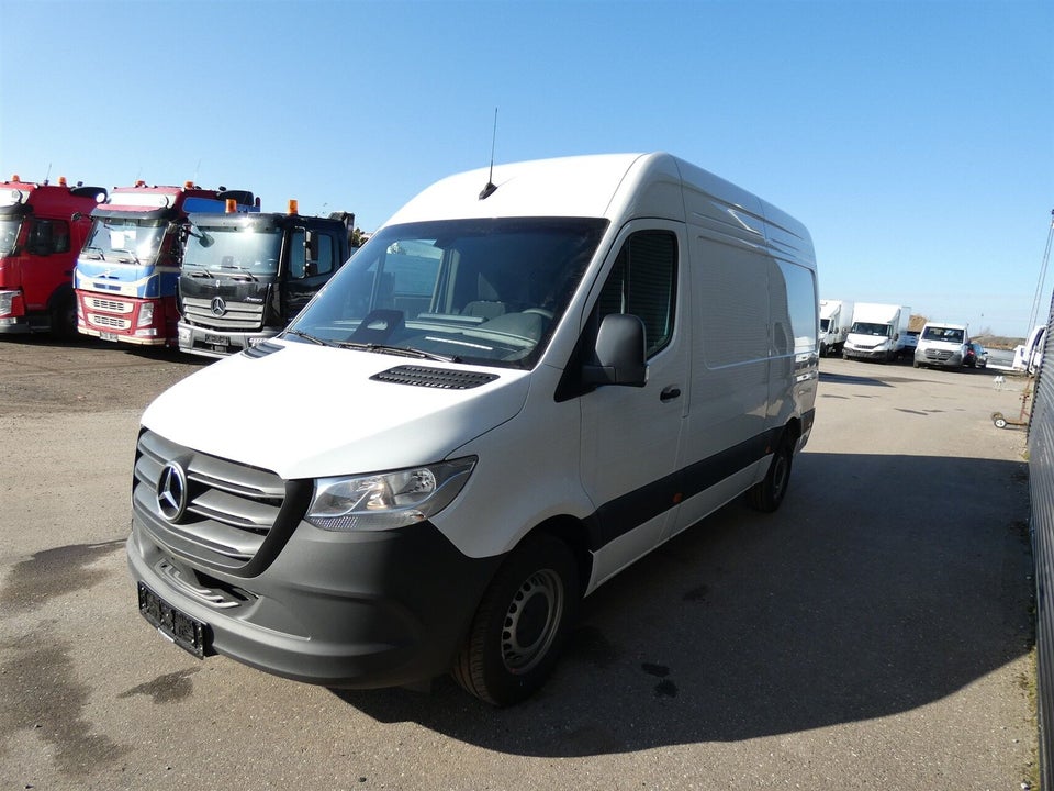 Mercedes Sprinter 317 2,0 CDi A2 Kassevogn PRO aut. RWD