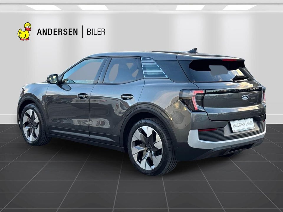 Ford Explorer 82 Premium Extended Range 5d