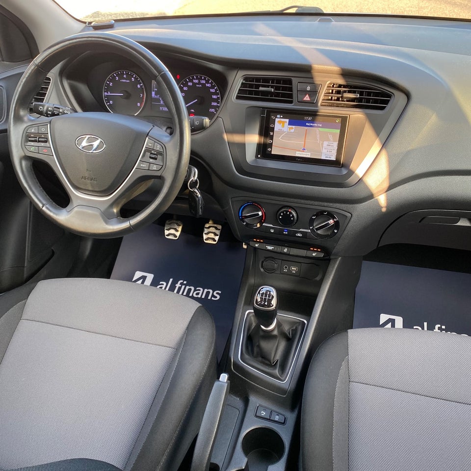 Hyundai i20 Active Cross 1,0 T-GDi Life 5d