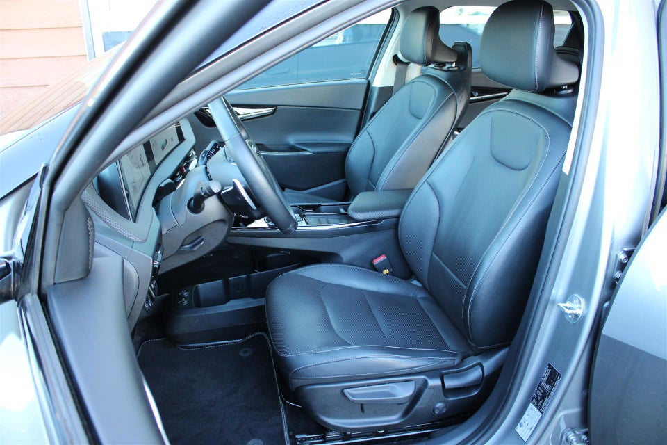 Kia EV6 77 Long Range Upgrade 5d