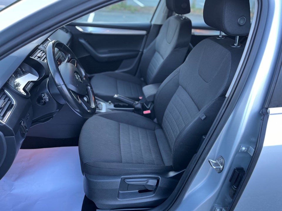 Skoda Octavia 1,4 TSi 140 Elegance Combi 5d