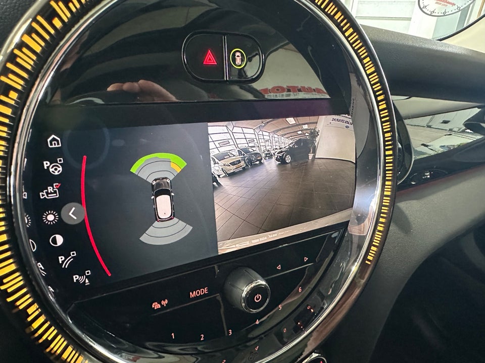 MINI Cooper 1,5 Maximise aut. 3d