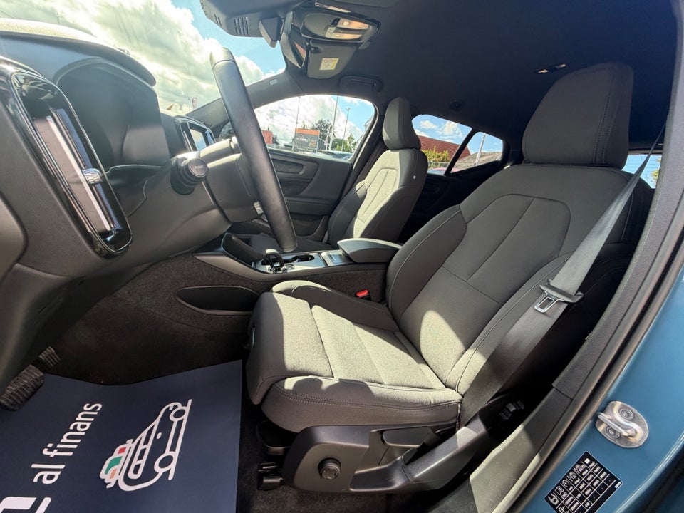 Volvo EX40 Extended Range Core 5d