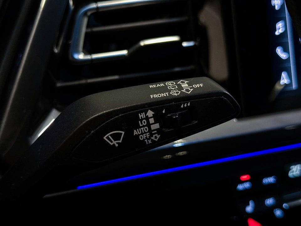 Audi Q4 e-tron 40 S-line 5d