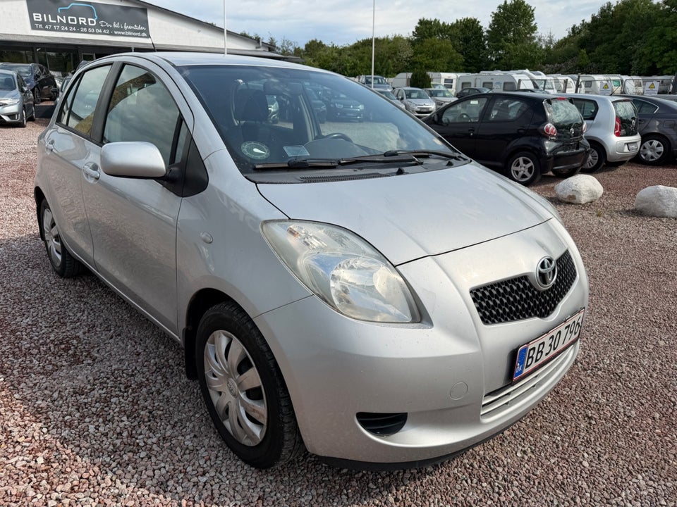 Toyota Yaris 1,3 Terra 5d