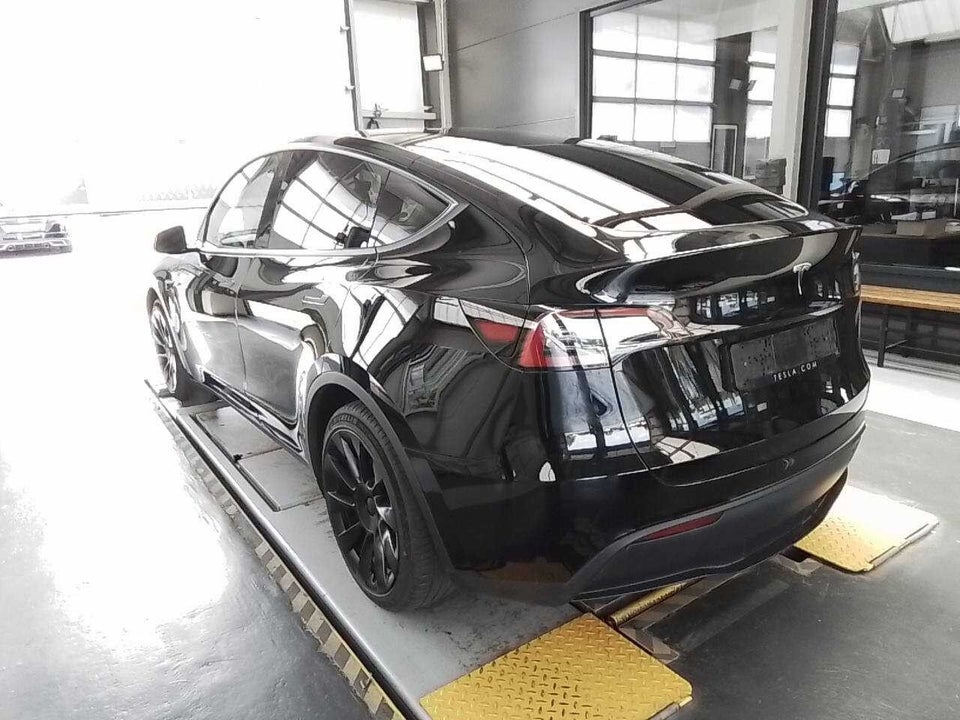 Tesla Model Y RWD 5d
