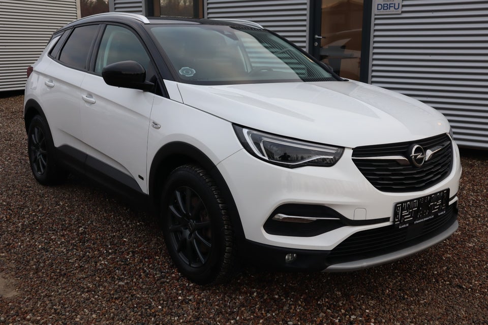 Opel Grandland X 1,6 Hybrid Ultimate aut. 5d