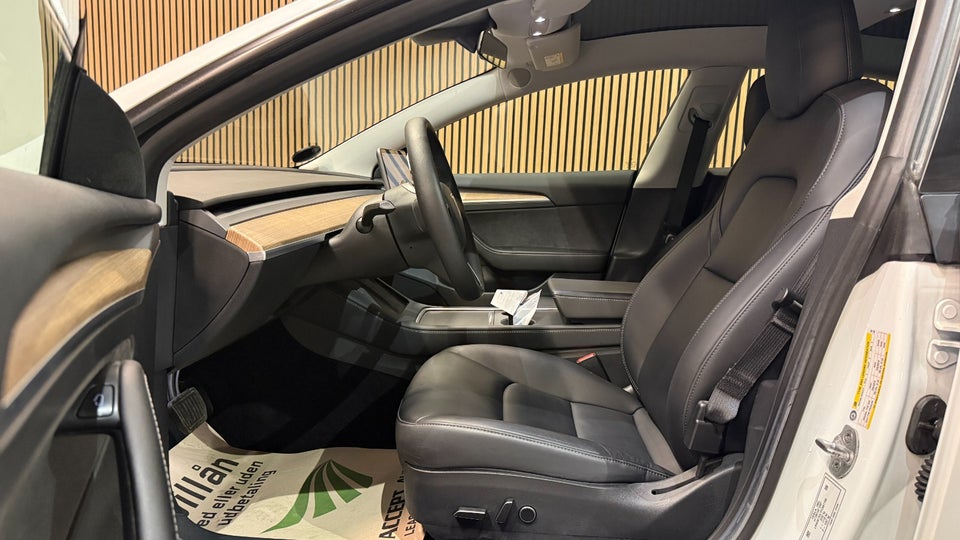 Tesla Model 3 Long Range AWD 4d