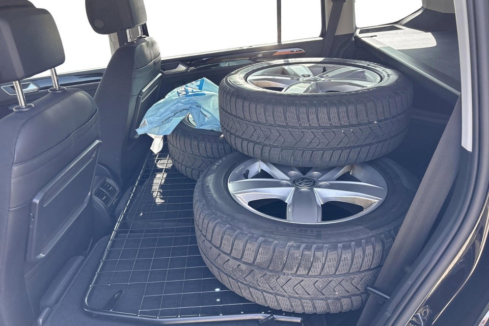 VW Touran 1,5 TSi 150 Highline Family DSG 7prs 5d