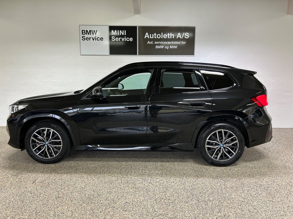 BMW iX1 xDrive30 M-Sport Premium 5d