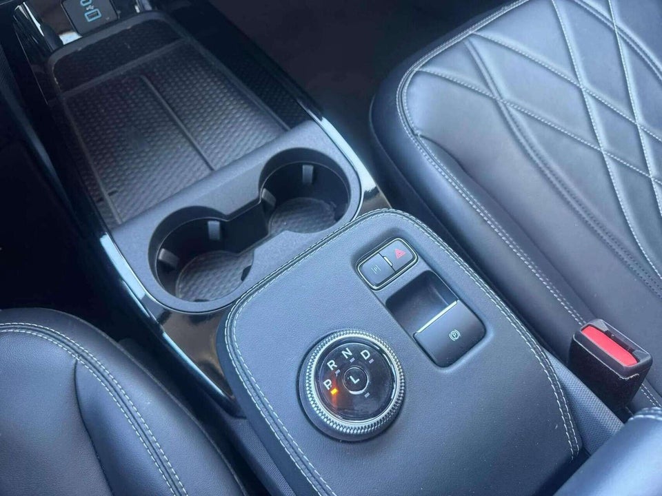 Ford Mustang Mach-E 70 Standard Range 5d