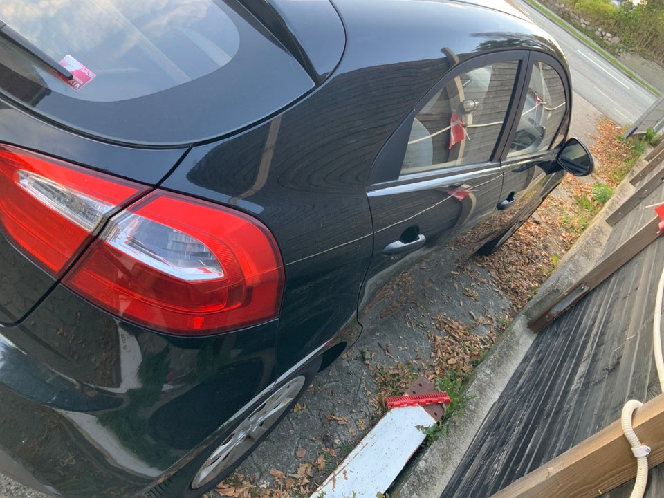 Kia Rio 1,2 CVVT Limited 5d