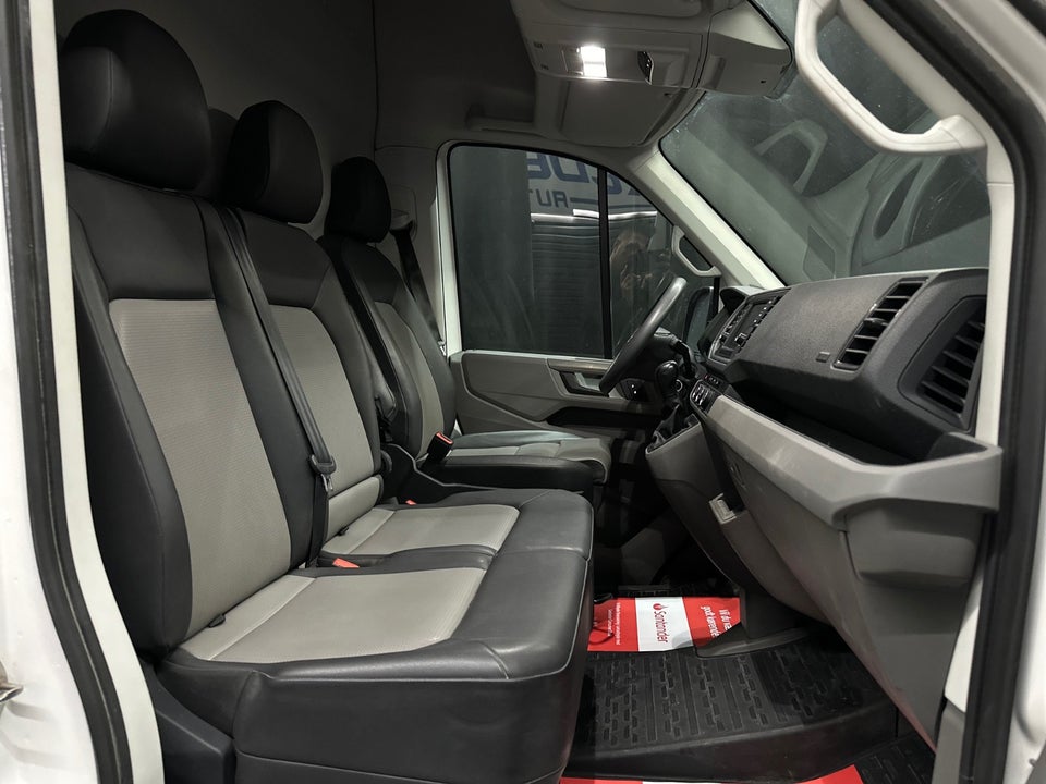 VW Crafter 35 2,0 TDi 177 Kassevogn L3H3