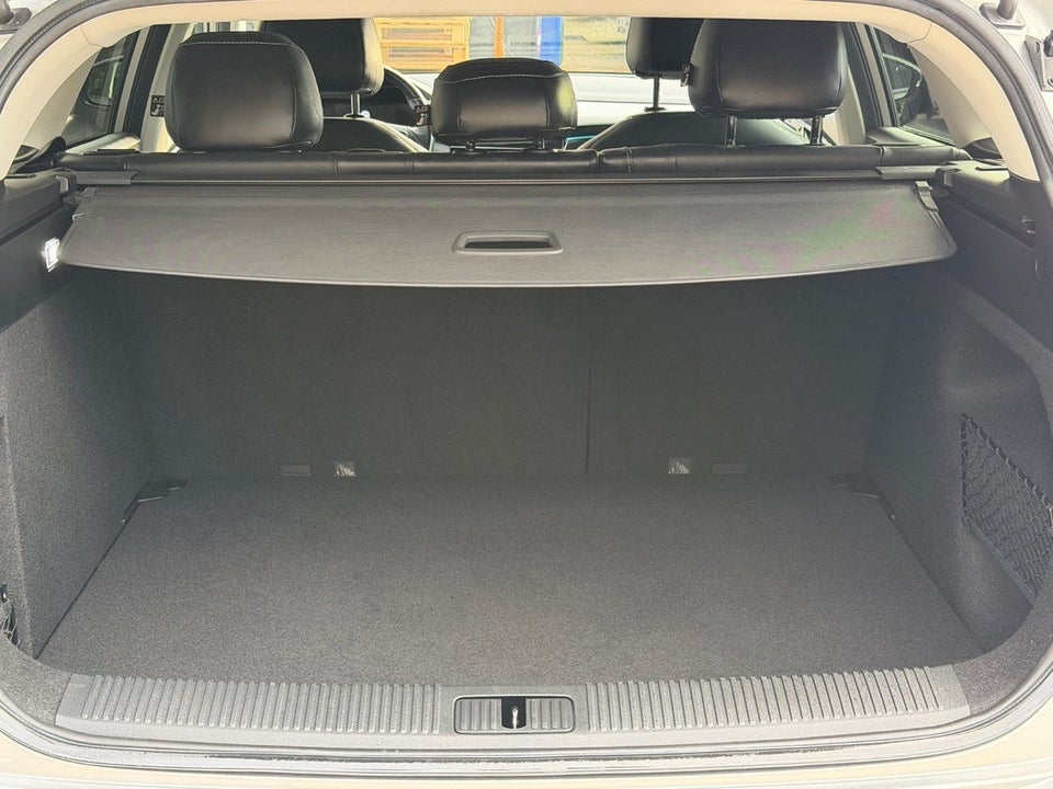 MG MG5 61 Luxury 5d