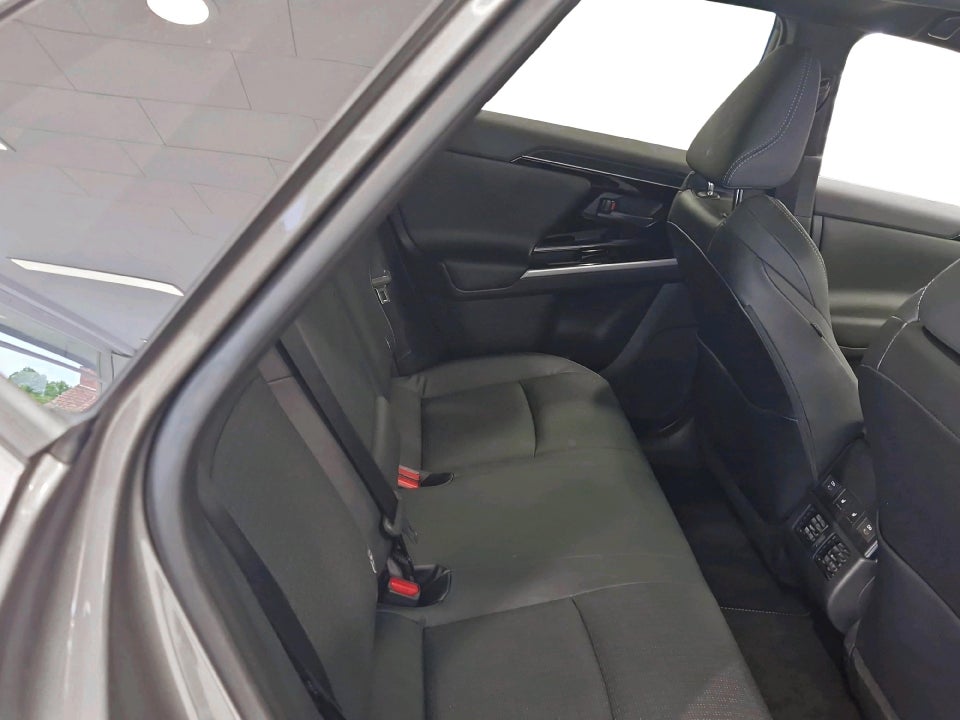 Toyota bZ4X Executive 5d