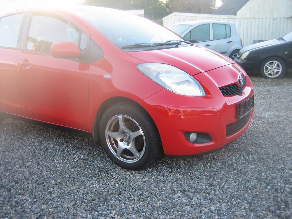 Toyota Yaris 1,3  5d