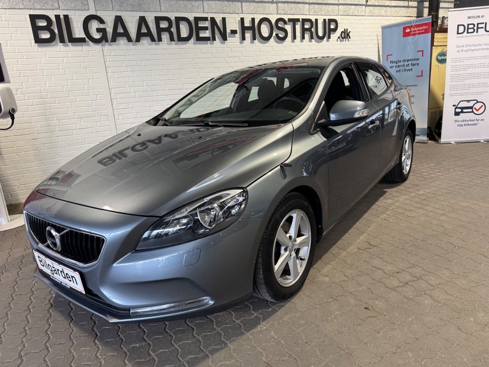 Volvo V40 2,0 D2 120 Kinetic 5d