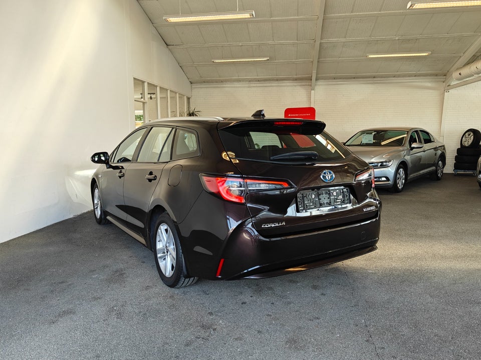 Toyota Corolla 1,8 Hybrid H3 Premium Touring Sports MDS 5d