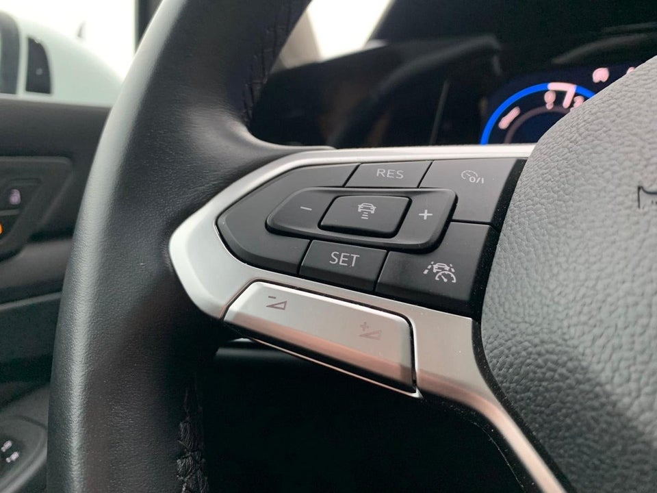 VW Golf VIII 1,4 eHybrid DSG 5d