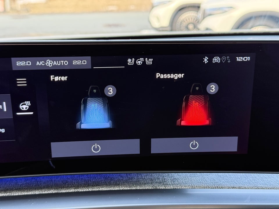 Peugeot e-3008 77 GT Pack 5d