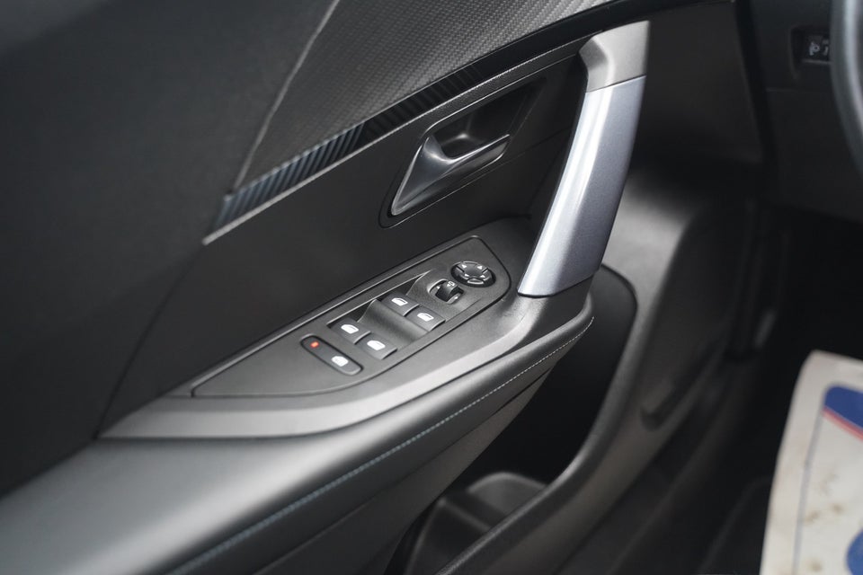 Peugeot 2008 1,2 PureTech 130 Edition:210+ 5d