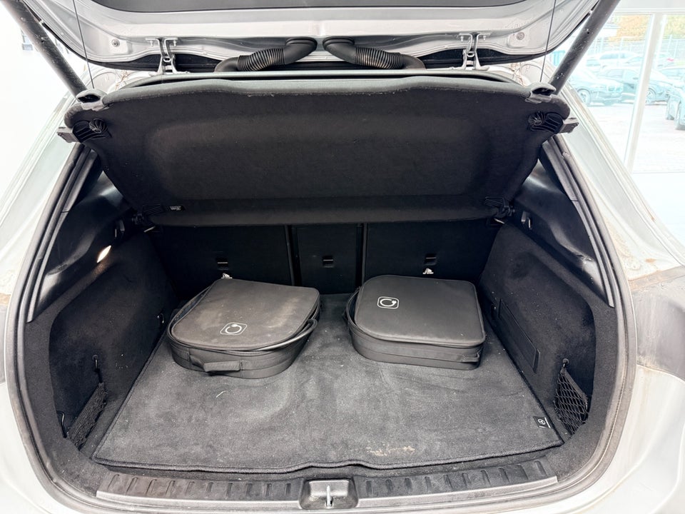 Mercedes EQA250+ Progressive 5d