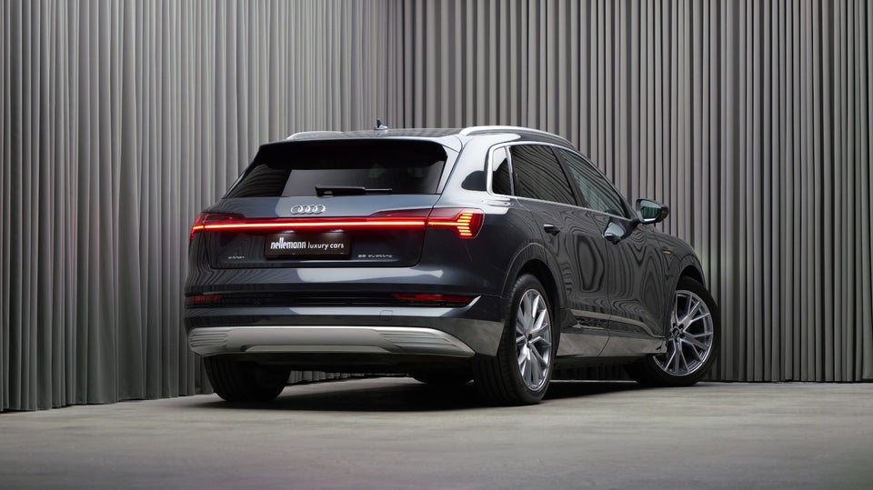 Audi e-tron 55 Advanced quattro 5d