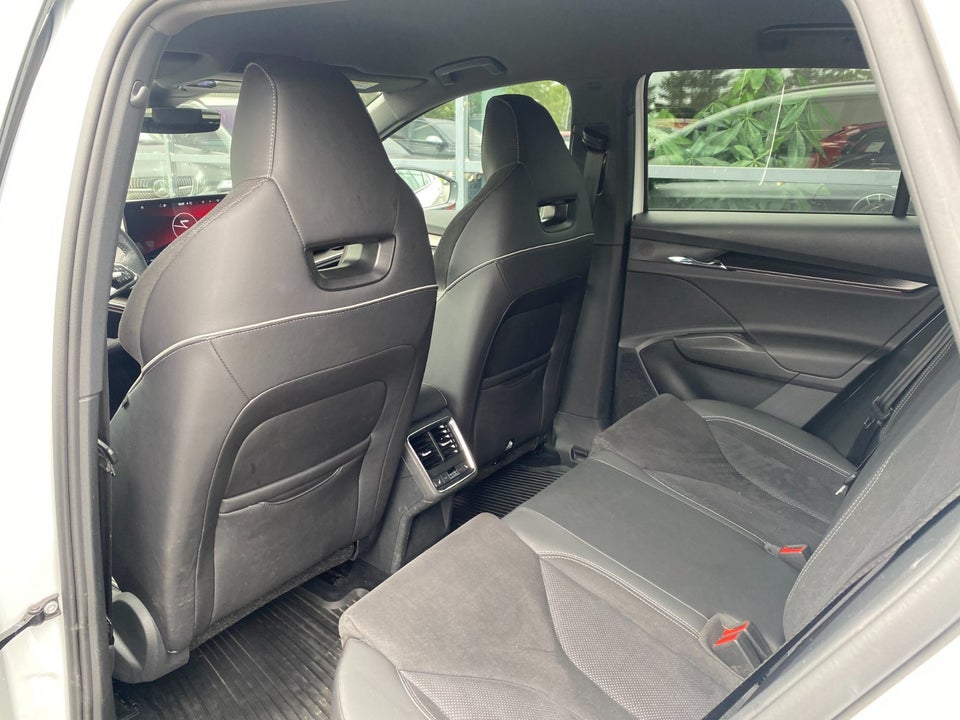 Skoda Enyaq 80x iV Sportline 5d