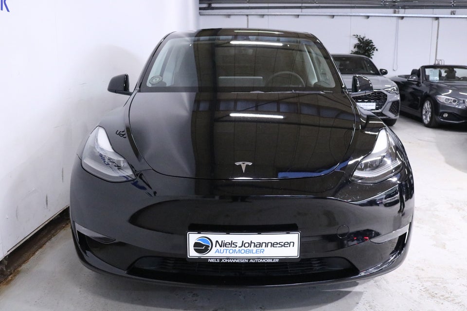 Tesla Model Y Long Range AWD 5d