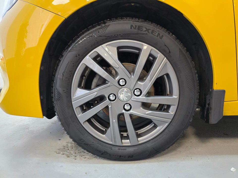 Peugeot 208 1,2 PureTech 75 Prime 5d