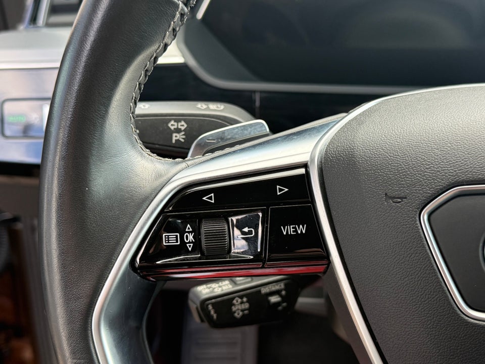 Audi e-tron S quattro 5d