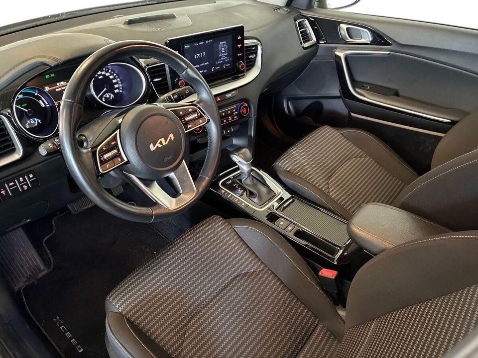 Kia XCeed 1,6 PHEV Prestige DCT 5d