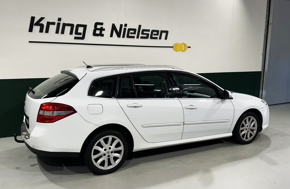 Renault Laguna III 2,0 Authentique Sport Tourer 5d