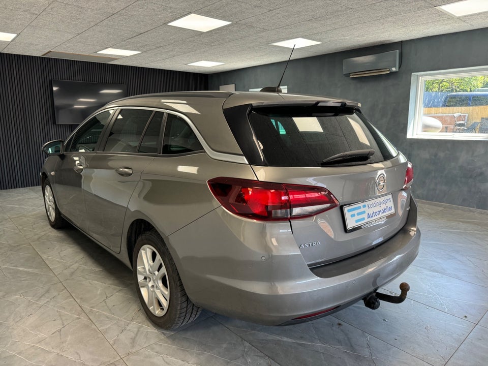 Opel Astra 1,6 CDTi 110 Enjoy Sports Tourer 5d