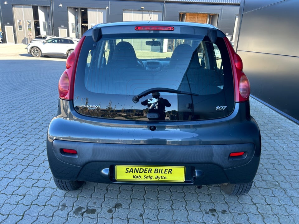 Peugeot 107 1,0 Active 5d