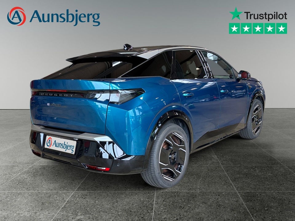 Peugeot e-3008 77 GT Pack 5d