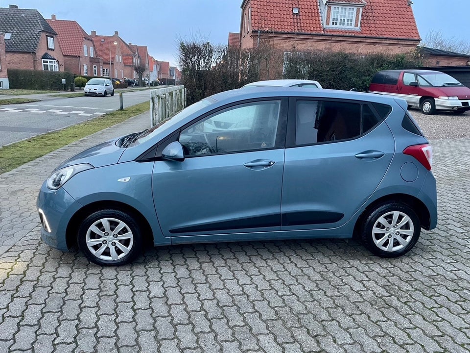 Hyundai i10 1,0 EM-Edition Eco 5d