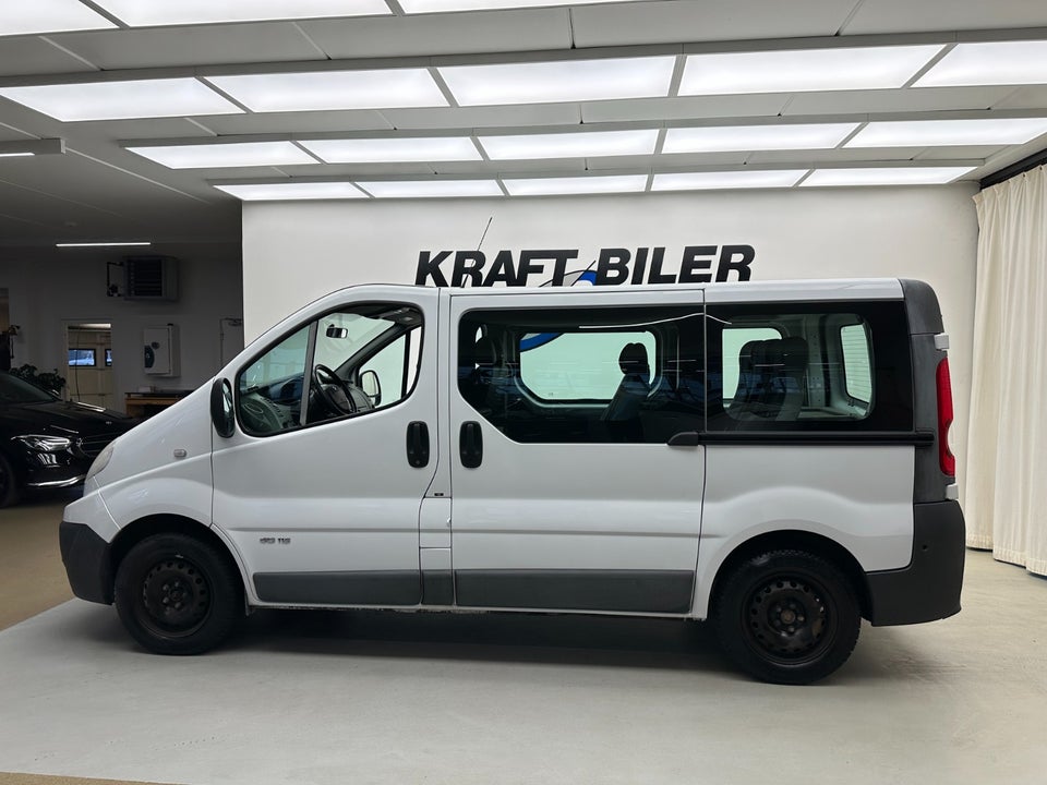 Renault Trafic T29 2,0 dCi 115 L1H1 Kombi aut. 4d