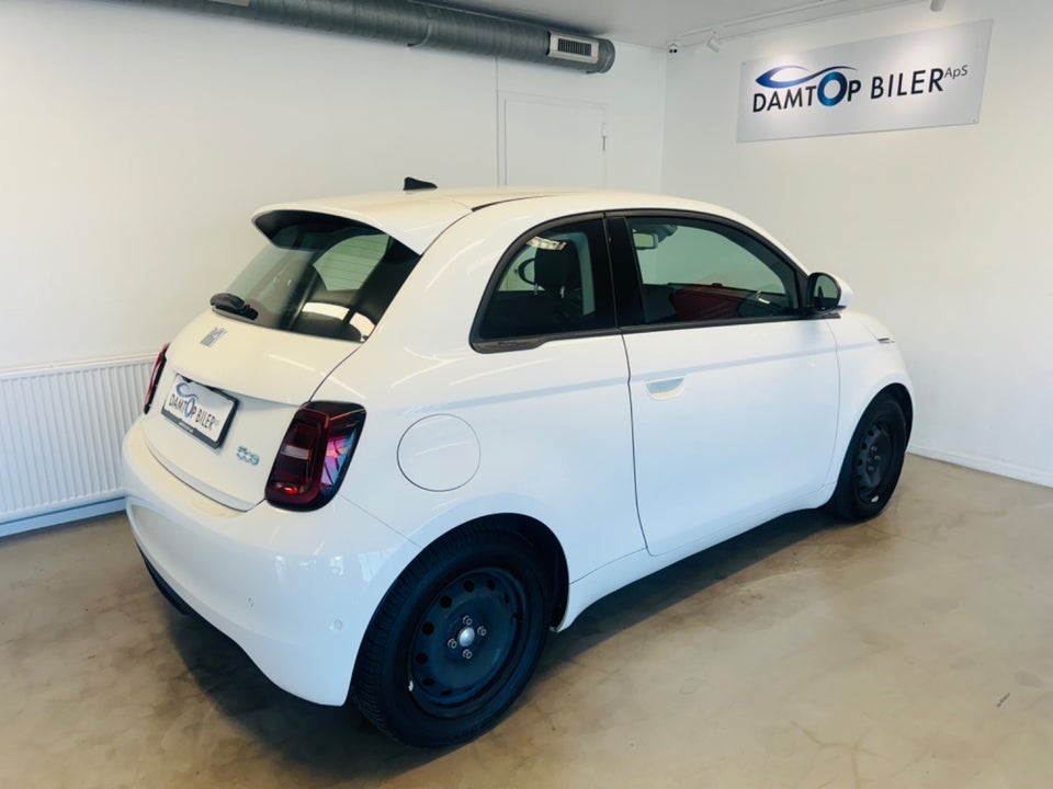 Fiat 500e 42 Icon 3d